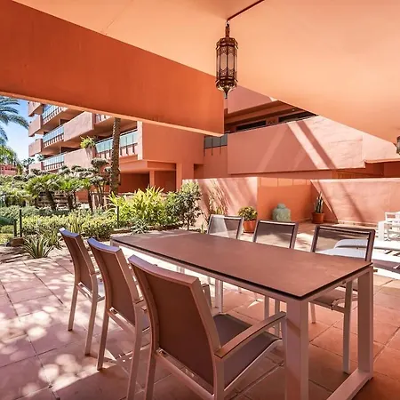 Apartment Precioso De Planta Baja En Salinas,