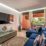 Azure Serenity Retreat Salinas Apartmán