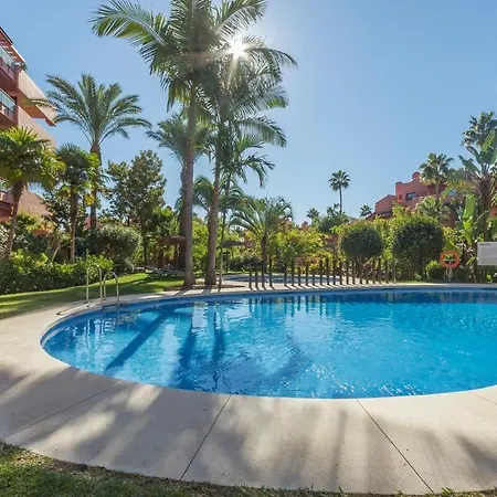 Precioso De Planta Baja En Salinas, Lejlighed Estepona