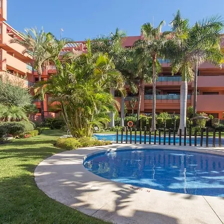 Ground floor apartment in Las Salinas Estepona *