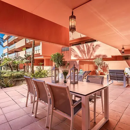 Apartamento Azure Serenity Retreat Salinas Estepona