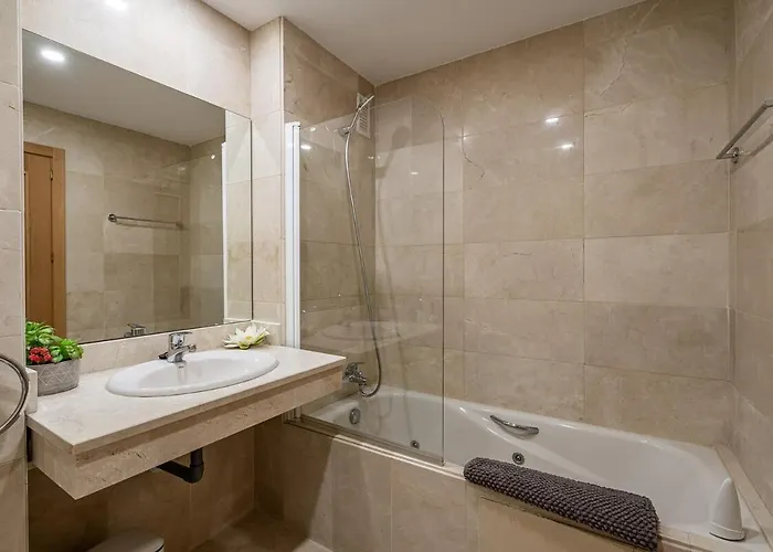 Azure Serenity Retreat Salinas