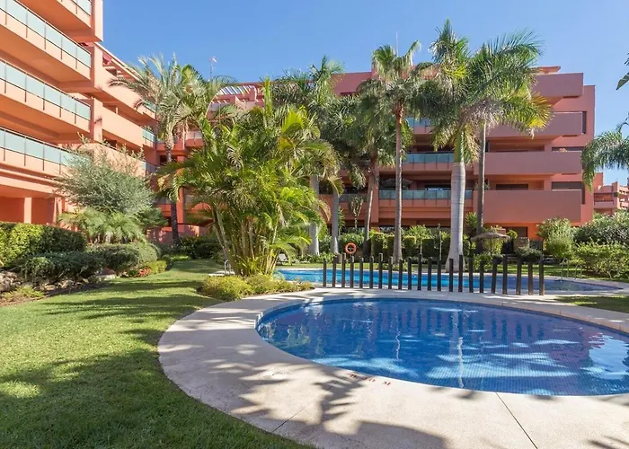Ground floor apartment in Las Salinas Estepona *