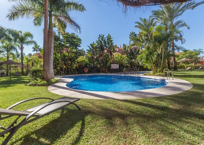 Ground floor apartment in Las Salinas Estepona Apartamento